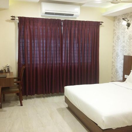 Hotel Mahalakshmi Residency Kollur Extérieur photo