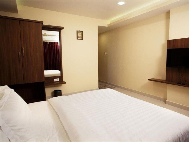 Hotel Mahalakshmi Residency Kollur Extérieur photo