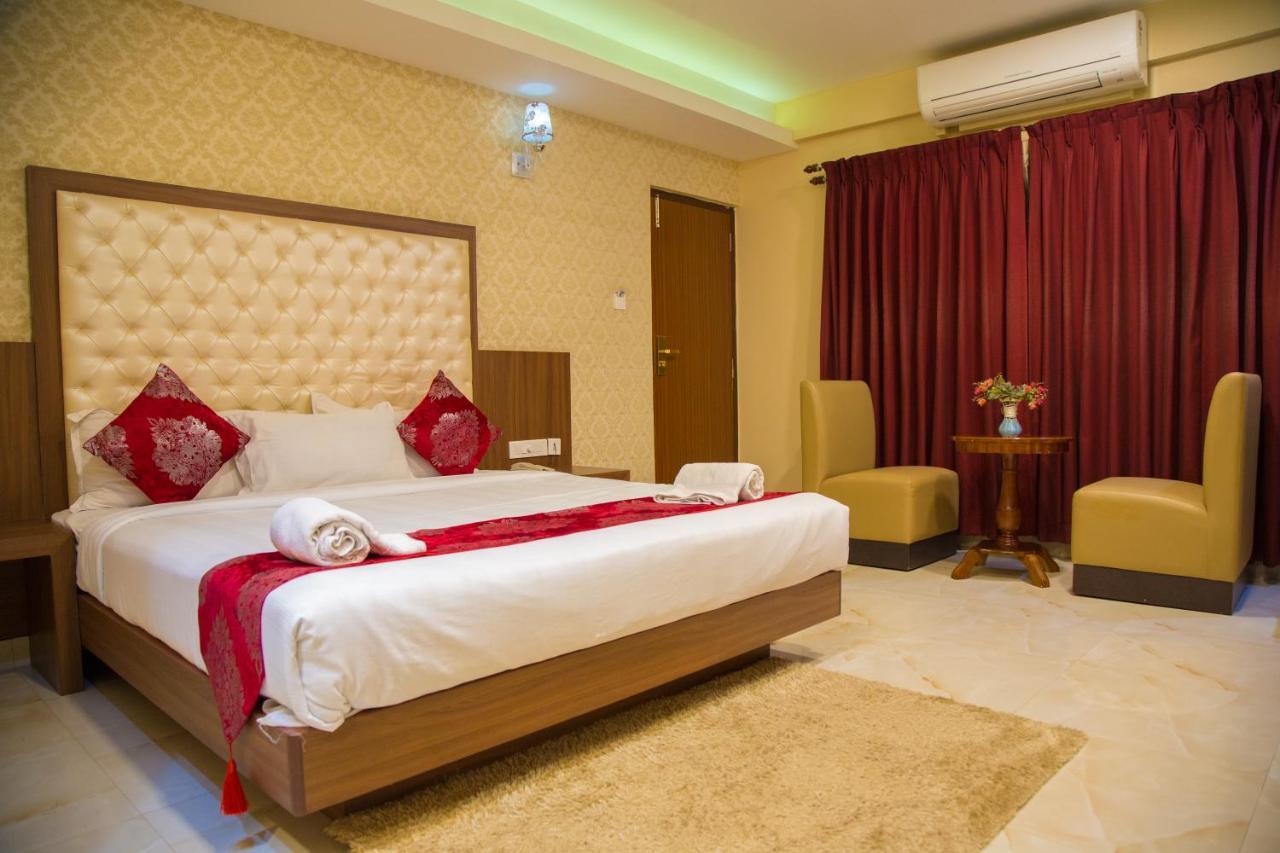 Hotel Mahalakshmi Residency Kollur Extérieur photo