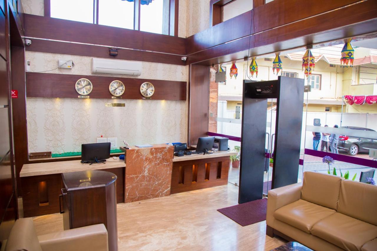 Hotel Mahalakshmi Residency Kollur Extérieur photo